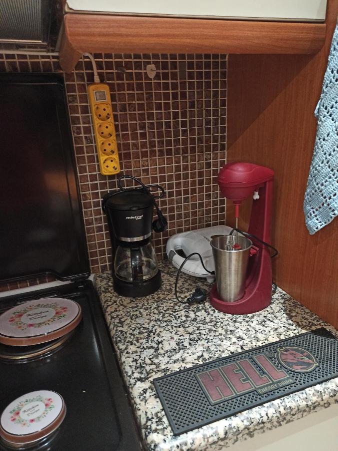 Safe & Cool Apartment 伊拉克利翁 外观 照片