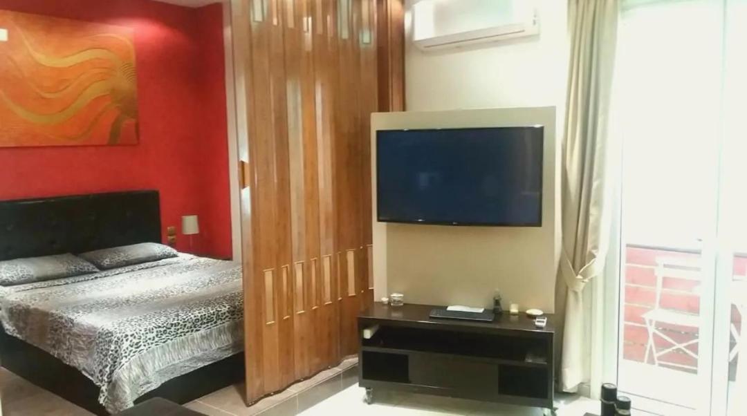 Safe & Cool Apartment 伊拉克利翁 外观 照片