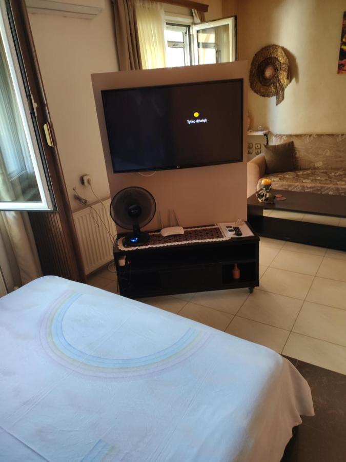 Safe & Cool Apartment 伊拉克利翁 外观 照片