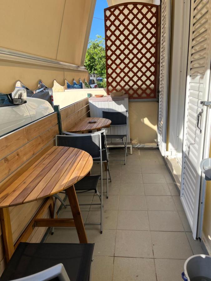 Safe & Cool Apartment 伊拉克利翁 外观 照片